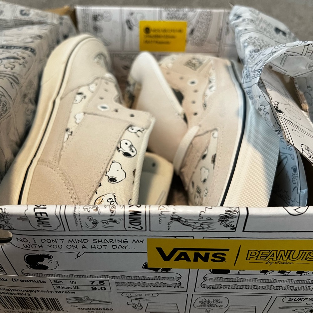 Vans X Peanuts